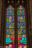 <center>L'église Saint-Michel-Archange </center>Verrière centrale. Les ancêtres de Marie : David et Salomon. Au-dessus, Roboam et Abia, puis Ezéchias et Josaphat.