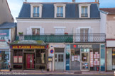 <center>Enghien-les-Bains. </center> Maison où est née Jeanne Bougeois (dite Mistinguett) le 03-04-1875.