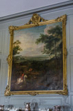 <center>Le château de Champs-sur-Marne. </center>Salle à manger destinée à ce seul usage. Le grand tableau actuel se compose d’une partie supérieure peinte au XVIIIe siècle qui ne représente pas Champs et d’une partie inférieure qui est un ajout de scène de chasse à courre du XIXe siècle.