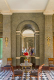 <center>Le château de Malmaison. </center> Le hall d'entrée.