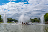 <center>Les jardins de Versailles.</center> Le bassin d’Apollon.