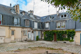 <center>Versailles.</center> Rue Royale.