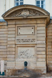 <center>Versailles.</center> Fontaine de la place Saint-Louis, 3e quart 18e siècle, de Hubert Pluyette.