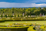 <center>Les jardins de Versailles.</center> Parterre du Nord. A droite, le bassin de la Pyramide qui marque la fin du perterre et le début de l'allée d'Eau qui descend jusqu'au bassin de Neptune.