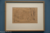 <center>Étude de paysage avec des arbres, une rue et des maisons</center>1892-1896.
Graphite sur papier. République tchèque, Prague, National Gallery Prague..
