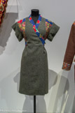 <center>Kenzo par Kenzo Takada. Robe</center>Collection prêt-à-porter automne-hiver 1971. Laine bouillie, sergé, toile de coton.
Kenzo Heritage