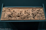<center>Gianmaria Morlaiter</center>Venise, 1699 — 1781
L’Adoration des Mages, 1730
Esquisse présentée par Morlaiter, en compé¬tition avec Bonazza, pour un bas-relief en marbre de la Capella del Rosario dans la ba¬silique Santi Giovanni e Paolo à Venise. Par son dynamisme et son élégance formelle, le sculpteur se rapproche de la peinture de Sebastiano Ricci. En définitive, Morlaiter exécute pour la chapelle un autre relief, Le Christ parmi les docteurs.
Terre cuite