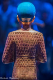 Statue de Ptah en bois doré
Ptah porte une coiffé en verre bleu cobalt. Les trois hiéroglyphes que l'on voit sur son sceptre sont le signe ânkh (la vie), le pilier djed (la stabilité), ainsi que le signe ouas (la puissance).
Bois, gesso, feuille d'or, résine noire, faïence égyptienne bleue, verre (yeux)