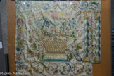 <center>Gaillac</center>Devant d'autel, provenant de l'église Saint-Michel. Broderie de fil de soie. Fin 17e siècle.