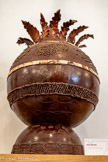 <center>Lisle-sur-Tarn</center>Musée Art du Chocolat. Urne décorée.