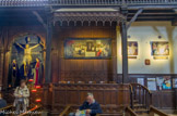 <center>Eglise St-Jean Baptiste.</center>Le banc d'œuvre. Les élus de la ville siègent sur le banc d'œuvre lors des cérémonies importantes (Epiphanie, Pâques, fête de la Saint-Jean...).