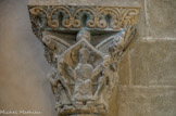 <center>Lescar</center>La cathédrale Notre-Dame. Un chapiteau des fenêtres.