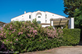 <center>Arcachon, quartier Pyla, ville de Printemps</center>Villa Théthys. La villa Thétys fait partie d'un ensemble de cinq villas construites par l'architecte Roger Henri Expert dans les quartiers du Moulleau à Arcachon et au Pyla sur mer, etre 1924 et 1927. Elle  fut édifiée pour un banquier parisien d'origine bordelaise, Georges Droin. Un premier projet s'inspirait de la villa 