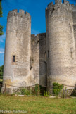 <center>Le château neuf.</center>Les 2 tours rondes sur le rempart coté Ouest.