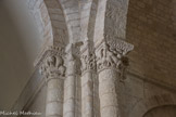 Talmont <br>Animaux (oiseaux et lions). Chapiteaux de la croisée du transept.