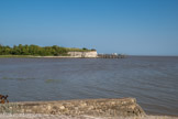 Talmont <br>  La falaise du Caillaud et ses carrelets.