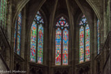 <center>Le sanctuaire</center>Les verrières hautes du chœur représentent des prophètes, patriarches, apôtres et saints.