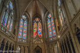 <center>Chapelle du Sacré-Cœur </center>Cette chapelle placée dans l'axe de l'abside présente des vitraux du XIXe siècle de l’artiste bordelais Villiet, et rappellent l'amour de Jésus pour quelques scènes de l'Evangile : résurrection du fils de la veuve de Naïm, de Lazare, guérison de l’aveugle-né