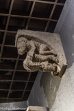 <center>Modillons.</center>Environs de La Sauve-Majeure (Gironde) XIIe siècle, Calcaire.
Eléments décoratifs, saillants en console conçus pour soutenir une corniche