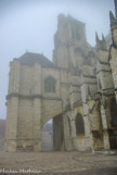 <center>La Cathédrale </center> Façade sud, arrière de la tour sourde et de son pilier butant.