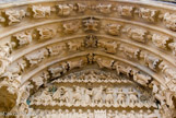<center>Portail de st Etienne </center> Lapidation et vision d'Etienne, les voussures.