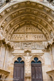 <center>Portail de st Ursin.</center> St Ursin est le premier évêque de Bourges qui construisit la première église de la ville, au début de l'ère chrétienne.