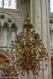 <center>Un lustre. </center>