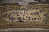 <center>Paray le Monial </center>Cartouche « signature » de la grande rosace. Exposition universelle de Paris en 1900.
