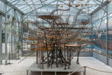 <center>Ile de Nantes. </center> Maquette de l'arbre aux Hérons. Projet majeur des Machines, ce sera un arbre d'acier de 50 m de diamètre et 35 m de haut, surmonté de deux hérons. Les visiteurs pourront parcourir de branche en branche d'étonnants jardins suspendus et embarquer sous les ailes des hérons.