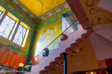 <center>Le château Laurens</center>Le haut de l'escalier.