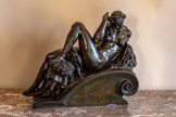 <center>Le château Laurens</center>Une réduction de La Nuit, bronze d’art, aux superbes ciselures et patine brune, exécuté d’après un modèle de Michel-Ange par la maison Barbedienne dans le dernier tiers du XIXe siècle.