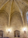 <center> Donjon Gilles Aycelin.</center> Salle voûtée d'ogives.
