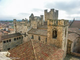 <center>Cathédrale Saint-Just-et-Saint-Pasteur</center>AQ droite, le clocher de Théodard, avec derrière, le donjon Gilles Aycelin. A gauche, la tour de l'ancienne chapelle de la Madeleine cachant, à moiti', la tour Saint Martial.