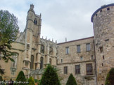 <center> Palais des archevêques.</center> Le Palais Vieux, le palais primitif d’origine romane.