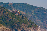 <center>De Portovenere à Monterosso en bateau.</center> Corniglia. Sanctuaire de Montenero.
