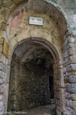 <center>Ceriana.</center> Porte avec l'emplacement de la herse.