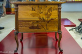 <center></center><center>Chambre dite de Monsieur.</center> Commode. Émile Gallé, vers 1900.