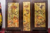 <center></center><center>Chambre dite de Monsieur.</center> Buffet bas. Signé G. Chrétiens. Palissandre. Décor aux poissons peint.