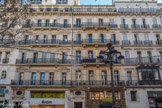 56 à 60 la Canebière. Emplacement de l'hôtel de Mestre, construit vers 1750 et détruit pour l'élargissemnt de la rue Noailles. Les architectes de ces bâtiments sont Joseph Ruinat (56 et 58) et Henry Condamin (60). Au 58, à la place d'Eram, en 1937, se trouvait le chausseur Jimmy jusqu'en 1993.
