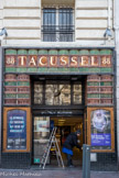 En 1846, Jean-Baptiste Laffitte s'établit en tant que bouquiniste en haut de la rue Noailles. En 1854, avec Roubaud, il ouvre une librairie ici. Ensuite, au boulevard Garibaldi, il ouvre la Librairie des Ecoles. A la suite de la création du Cinéac, la librairie migre au 156 La canebière. En 1980, elle ferme. Jeanne installe sa maison d'édition au cours d'Estienne d'Orves en 1979.