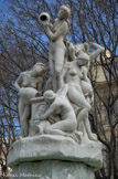 <center>Fontaine des Danaïdes.</center> Fontaine des Danaïdes.