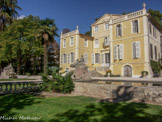 <center>La Magalone.</center>C'est dans les quartiers Nord qu'il y a les plus belles bastides car il y avait de l'eau. Ici il y avait plusieurs puits, à l'arrière un grand réservoir alimentait un autre sous la salle à manger et les deux grands bassins qui permettaient des jeux d'eau.