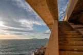 <center></center><center>La corniche.</center>