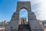 <center></center><center>Monument aux Morts de l'armée d'Orient et des terres lointaines.</center>Ce large escalier qui descend vers la mer symbolise le départ des soldats vers les fronts d'Orient.