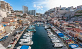 <center></center><center>Vallon des Auffes.</center> Le nom de cette pittoresque crique évoque, à Marseille, un métier traditionnel, celui des 