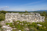 <center>Le mur de la Peste.</center>Enclos de Terre Rouge.