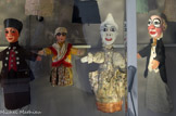 <center>Marionnettes à gaine </center>Clown blanc, marionnette à gaine
Paul Fraysse, marionnettiste
Lyon, France 1900-1950 Tissu, bois MuCEM
Auguste, marionnette à gaine du théâtre guignol (square saint-Lambert, Paris)
Paul Fraysse, marionnettiste
Paris, France
1900-1950 Tissu, bois MuCEM