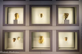 <center></center>16 Masque funéraire de femme. Egypte Ier- IVe siècle Stuc, verre, traces de dorure et peinture bleue Musées d'art et d'histoire de Genève
17 Portrait d'un contemporain de l'avènement de l'Empire romain Anzio, Italie Après 31 av. J.-C Marbre. Musées d'art et d'histoire de Genève
18 et 19 Masque funéraire Tounah el-Gebel. Egypte Ie r - Ve siècle Stuc, peinture noire, rose Musées d'art et d'histoire de Genève
Masque funéraire de jeune garçon Tounah el-Gebel, Egypte r Ier - Ve siècle Stuc, peinture noire, brun-rouge. Musées d'art et d'histoire de Genève
20 Portrait funéraire Palmyre. Syrie 200 - 250 Calcaire. Musées d'art et d'histoire de Genève
21 Masque funéraire féminin Tounahel-Gebel. Egypte Ier -Ve siècle. Stuc, peinture noire, rose rose-brun. Musées d'art et d'histoire de Genève