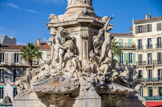 <center>Place Castellane</center>Le pêcheur, inspiré du Jeune napolitain jouant avec une tortue» de François Rude.