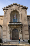 <center>Parc Chanot, le palais des Arts</center>Les deux atlantes de Botinelly.